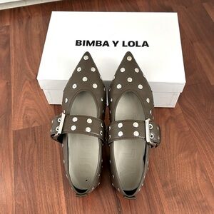 Women’s Bimba Y Lola brown leather ballerina flats. Size 38